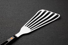 (FIN) Titanium Fish Turner