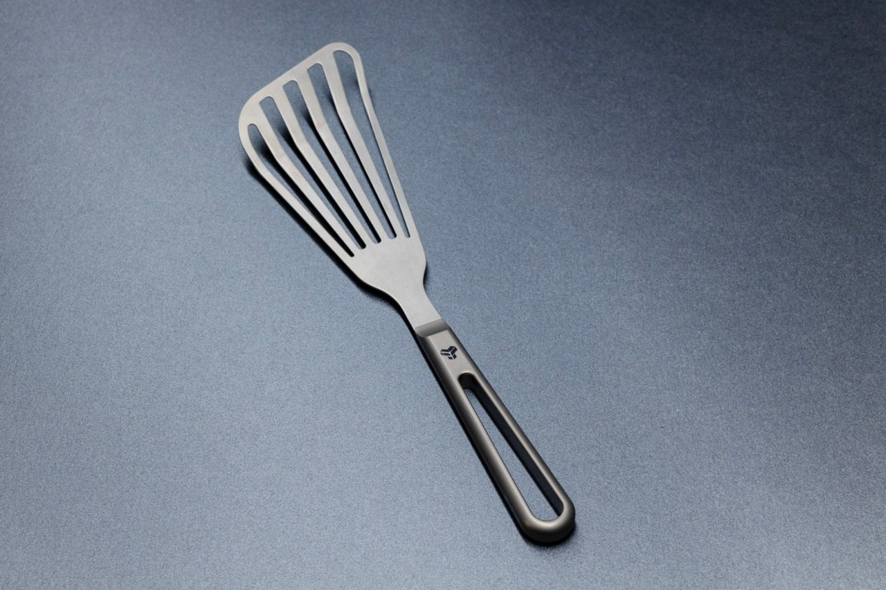 Titanium Fish Spatula